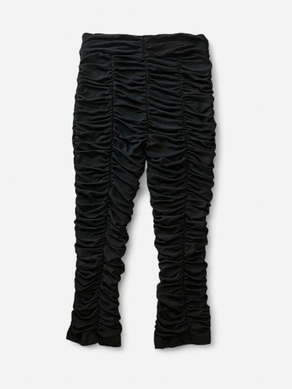 Mesh Ruched Black Capris - Picture 2 of 3